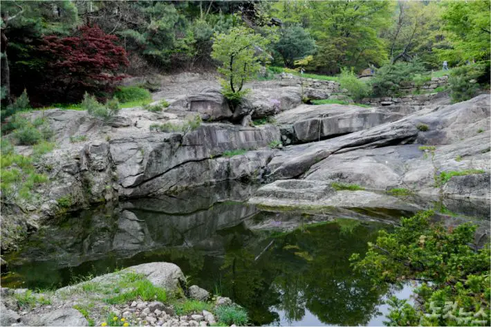 Seonglagwon pond