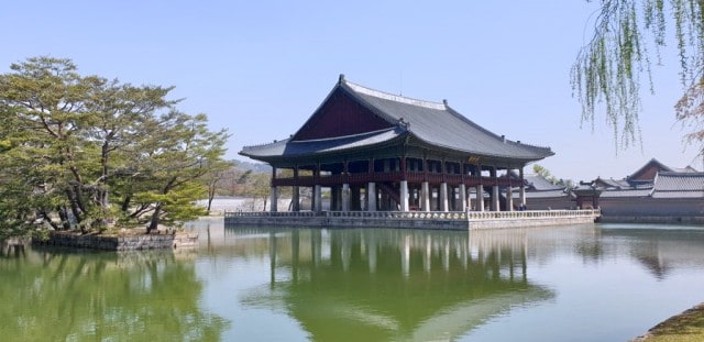 Gyeonghoeru Pavilion of Gyeongbokgung Palace_1