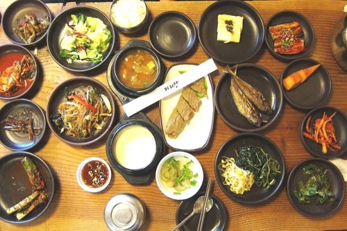 ร้านอาหาร Jirisan Hanjeongsik ที่ Insadong