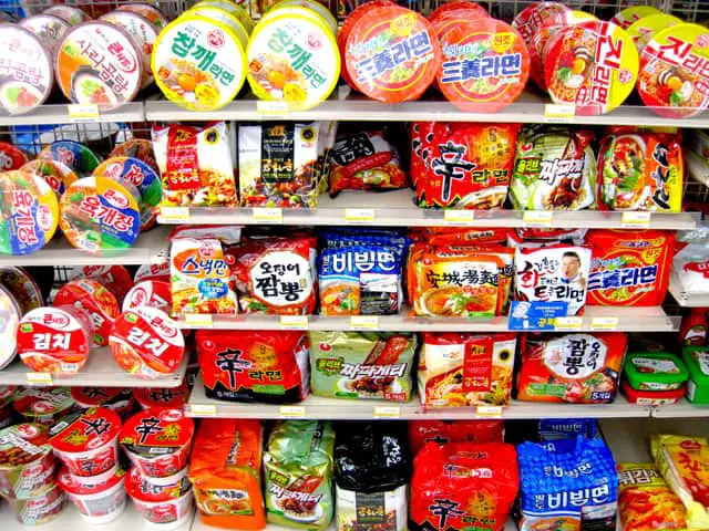 what to buy in Korea - Ramyeon