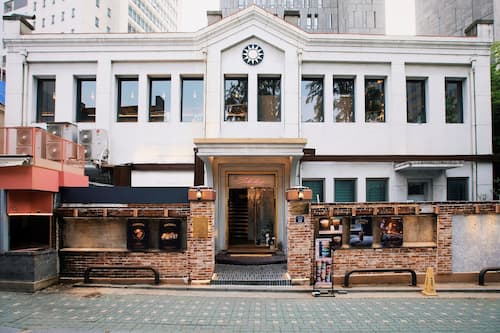 the spot fabulous cafe in Myeongdong
