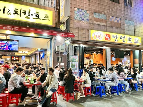 euljiro in Seoul trendy area