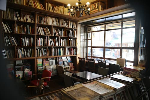 Caffรจ Yri in via sangsudong