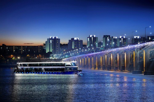 Yeouido Hangang Park Eland Cruise Hang
