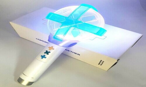 txt kpop lightsticks