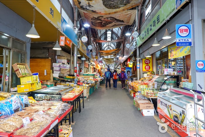 pasar tradisional korea tongin di seoul