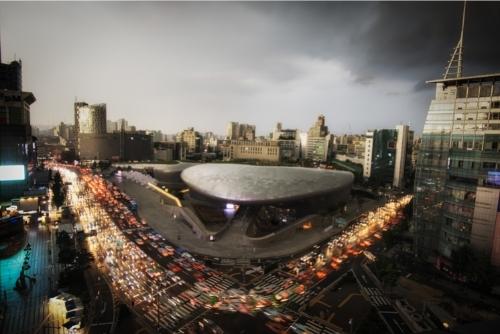 DDP (Dongdaemun Design Plaza)