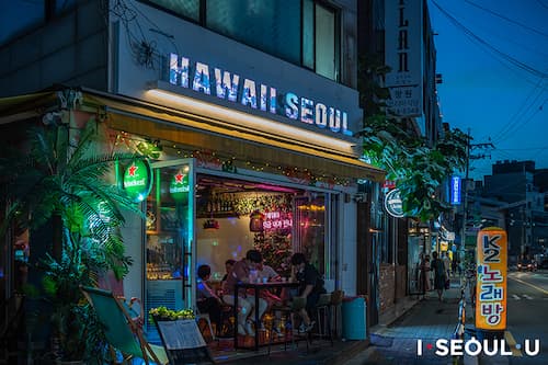 mangwon dong caffรจ street