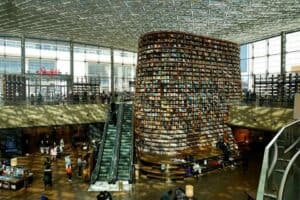 Best 15 Shopping Malls in Seoul - IVisitKorea