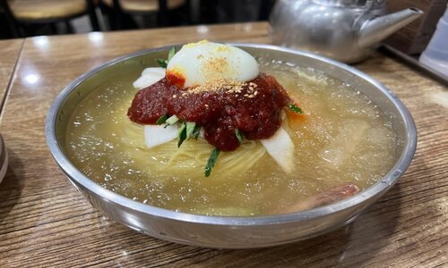 국제밀면 ร้านอาหารท้องถิ่นปูซาน