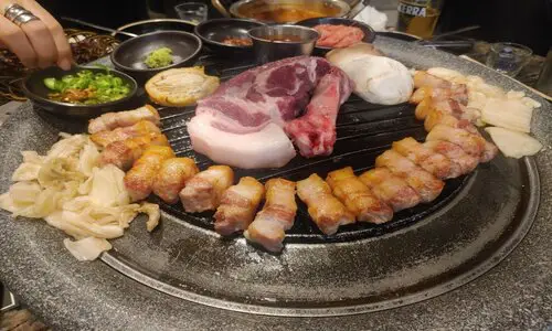 숙성도 광안점 ร้านอาหารท้องถิ่นปูซาน