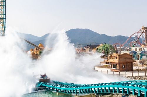 Percikan Raksasa di Lotte World Busan