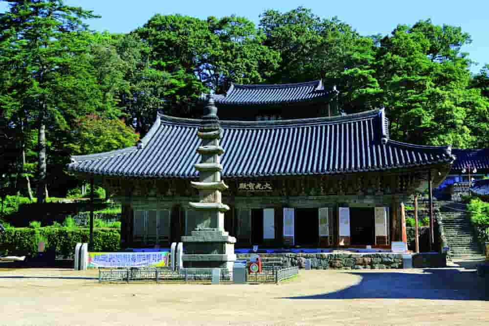Sansa, monasteri buddisti di montagna in Corea (tempio di Magoksa)