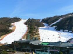 2H1M Tur Ski_Snowboard_ Resor Ski Taman Vivaldi