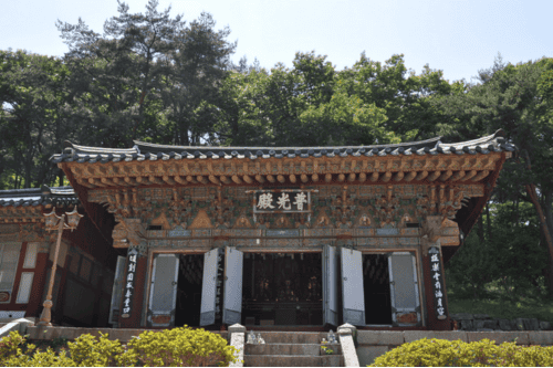 Kuil Yonghwasa