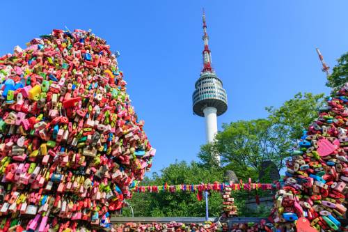   N Seoul Tower lockes