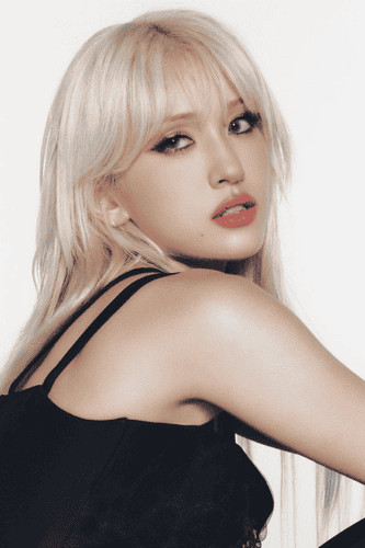 Somi - one off the mosst beautiful female K-pop idols