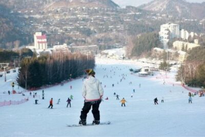 Excursão de esqui de um dia em Yongpyong saindo de Seul