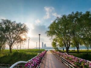 Enjoy Han River in Nodeul Island