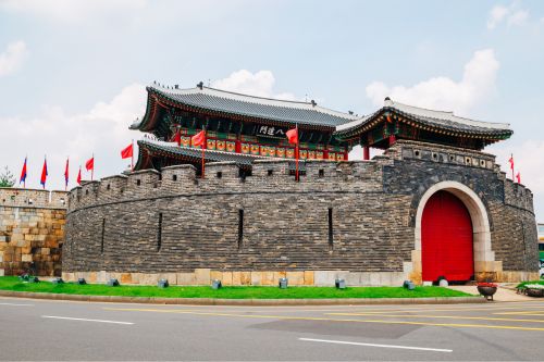 帕達門(팔달문)