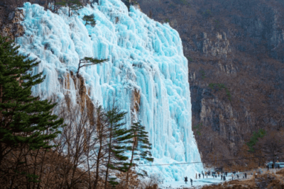 Cheongsong Ice Valley & Pohang Spacewalk One Day Tour / Viator