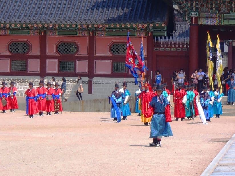 Watch the Royal Guard Changing at Deoksugung