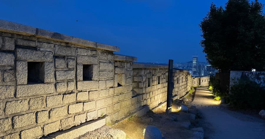 Do A Night Walk At Seoul Fortress Wall