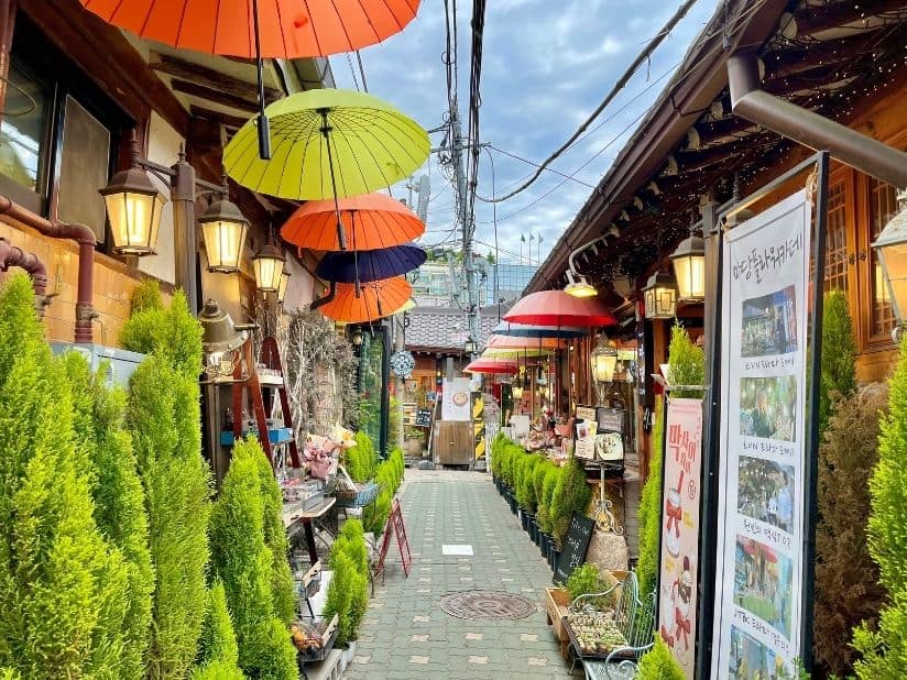 Cafe-Hop Hidden Alleys in Ikseon-dong