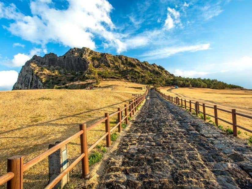 Roam the Seopjikoji Coastal Headland