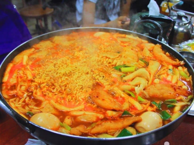 Slurp Spicy Tteokbokki in Sindang