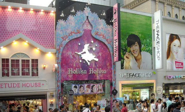 Cosmetics shops in Myeongdong