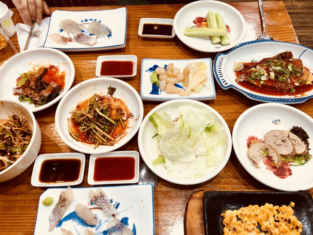 Restoran makanan laut di pantai Korea